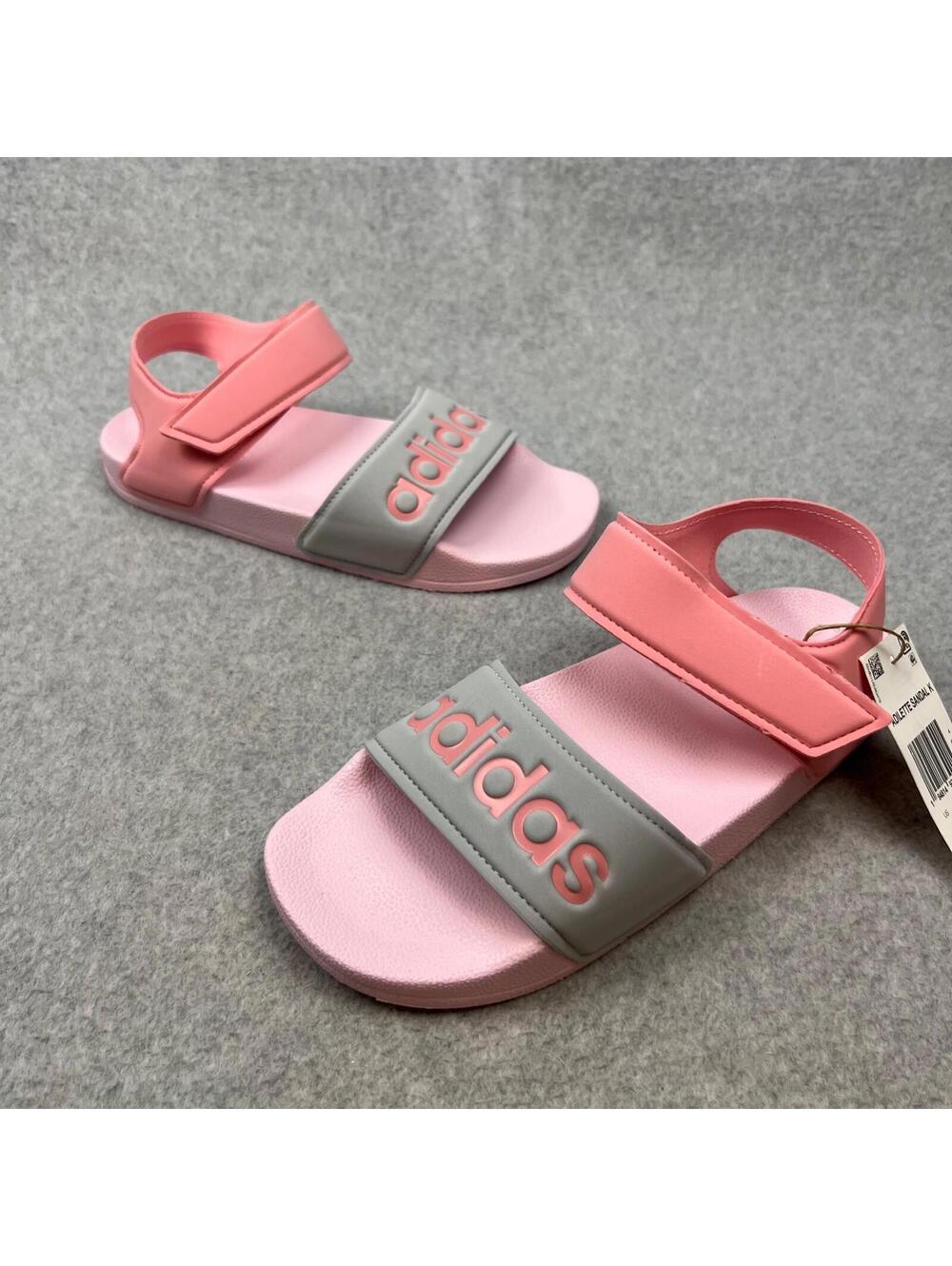 ADIDAS Kids Adilette Slides Sandals 4 youth Girls Classic Beach Summer Vaca - Picture 1 of 8